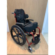 CADEIRA MONOBLOCO ADAPTADA ( SOB MEDIDA )